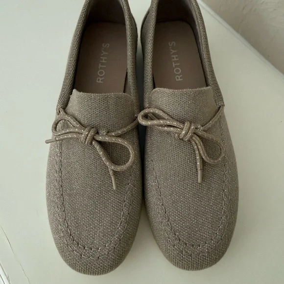 Rothy's Women's Beige Loafers with Bow Detail - Picture 4 of 5